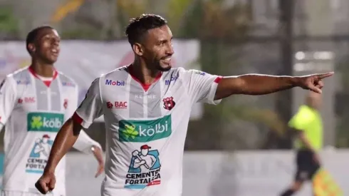 Hernández tiene los mejores números dentro y fuera de su equipo (LDA Oficial)