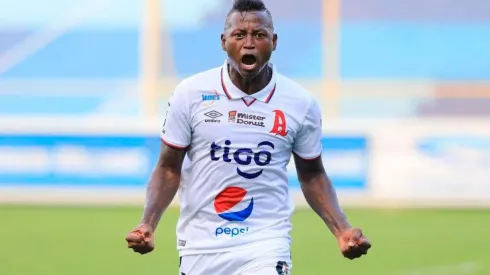 Alianza anuncia la partida de Duvier Riascos