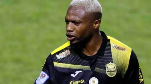 Kevin Álvarez deja Real España y regresa a Europa