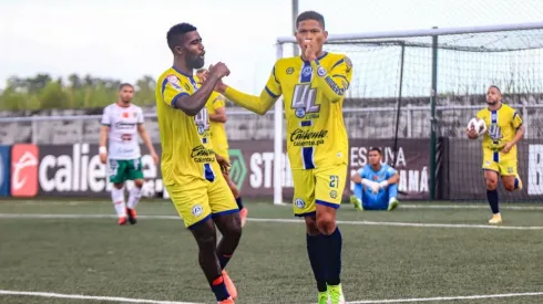 Iván Anderson abandona la U y parte hacia Sudamérica.