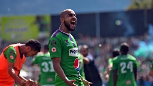 Alexander Robinson continuaría su carrera en Antigua GFC tras dejar Comunicaciones
