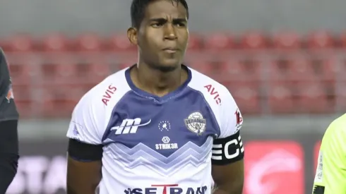 Leslie Heraldez parte hacia Honduras para un nuevo reto.