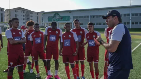 Manuel Arias: "Ayer Panamá recibió una invitación para el Torneo Esperanza Toulon".