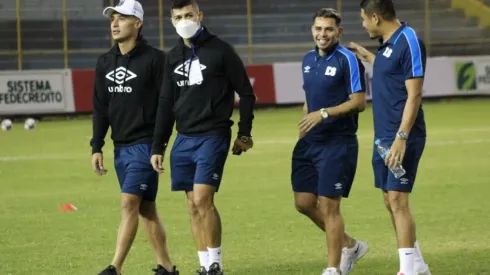 El Salvador perdió un futbolista por culpa del frío