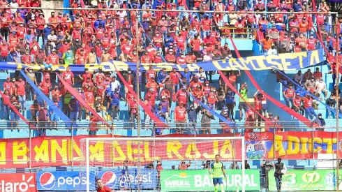 Los aficionados de Municipal hicieron cánticos racistas