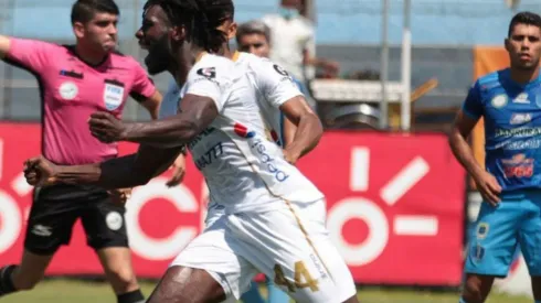 Manuel Gamboa se estrena como goleador en Comunicaciones.