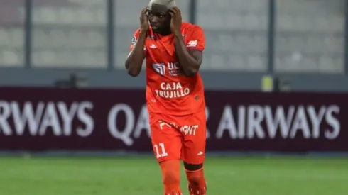 Abdiel Arroyo ingresó de cambio en la derrota de su equipo.