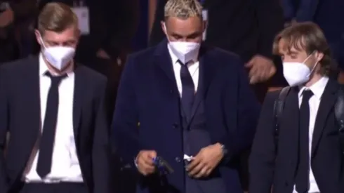 Keylor Navas junto a Kroos y Modric