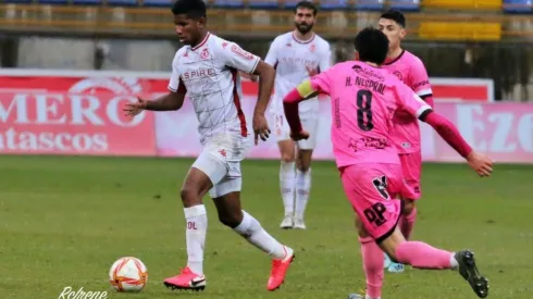 Fidel Escobar deja buenas sensaciones en su debut.