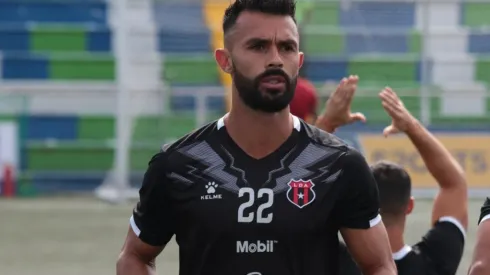 Giancarlo González considera que los equipos rivales "se matan" jugando contra La Liga porque desean estar ahí (LDA Oficial)