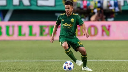 Andrés Flores colgó los botines