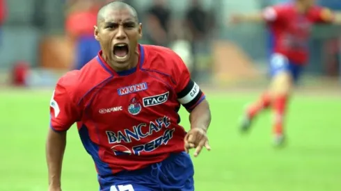 El Pin Plata destrozó a los jugadores de Municipal