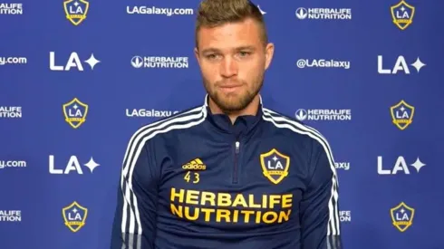 Eriq Zavaleta le habló a la afición salvadoreña en su presentación con LA Galaxy
