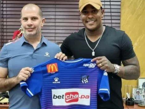 Oficial: Harold Cummings vuelve al Árabe Unido