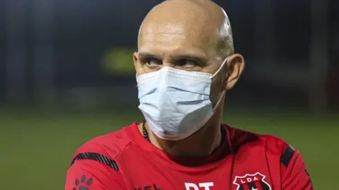 Luis Marín furioso con el posteo de Alajuelense
