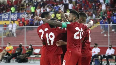 Aníbal Godoy expresa que quiere dejar al país feliz.