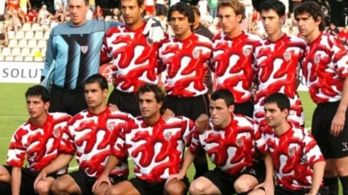 Los diseños y colores utilizados en estas indumentarias dieron que hablar en su momento.