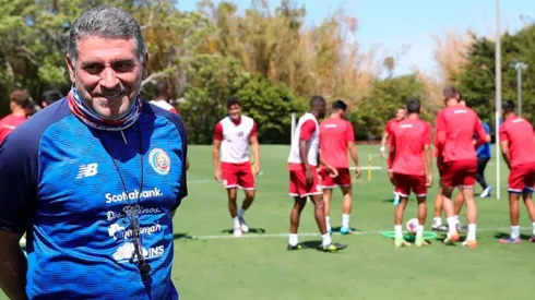 Suárez: "Canadá es la mejor de Concacaf, hay que tenerle respeto pero no miedo".