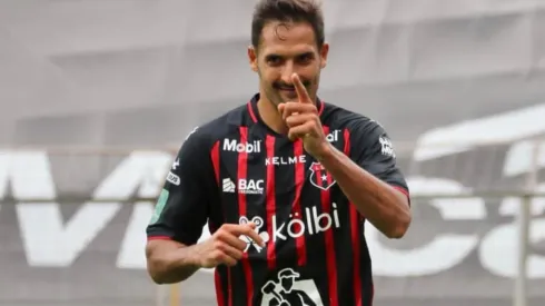 Celso Borges no jugó este domingo ante Guadalupe (LDA Oficial)