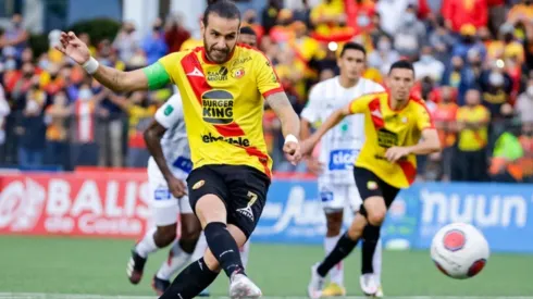 Yendrick Ruiz pudo el segundo del herediano por la vía de penal (CSH Oficial)