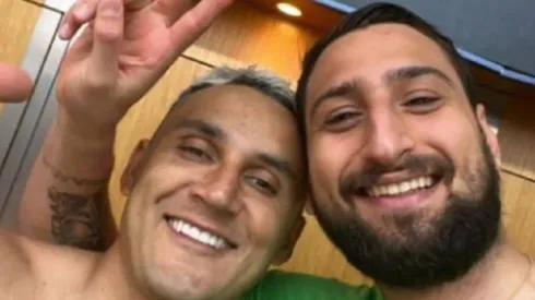 Keylor Navas y Gianluigi Donnarumma celebran el título del PSG