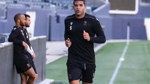 Amir Soto podría volver al extranjero