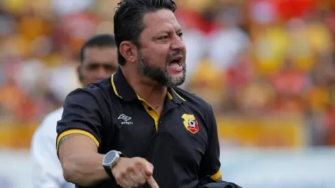 Jafet Soto sigue a paso firme en el banquillo herediano y ahora va por un triunfo ante Alajuelense (CSH)