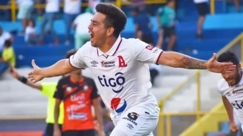 Fito Zelaya recordó que suele anotarle a Águila