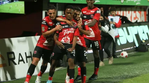 El joven hondureño Félix Samir, anotador del triunfo manudo este jueves (LDA)