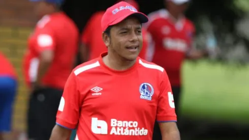 Danilo Turcios se postula para dirigir a Olimpia