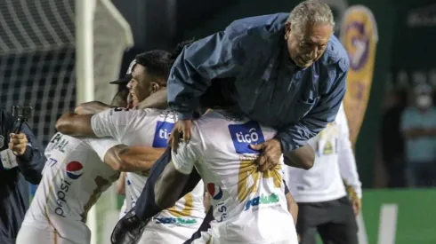 Comunicaciones suma un fuerte refuerzo