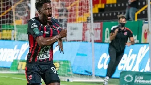Freddy Góndola anotó y clasificó a la gran final de la Liga Promerica