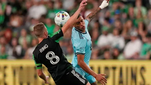 Kervin Arriaga salió lesionado