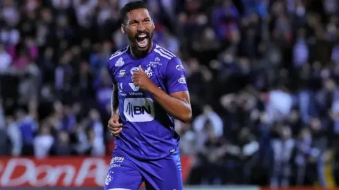 Alajuelense traspasaría a Marcel Hernández a un club grande de Guatemala.