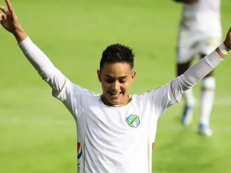 Óscar Santis rompe el silencio y habla sobre su futuro en Comunicaciones