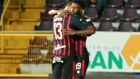 Freddy Góndola erró y se repuso en el triunfo de Alajuelense