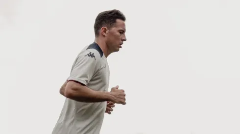 Bryan Oviedo ya se entrena con el Deportivo Saprissa (Saprissa)