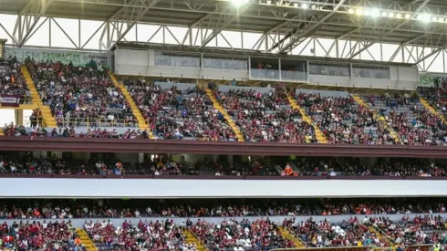 La afición del Saprissa no se guardo nada en redes sociales y culpan al DT por el resultado (Saprissa)