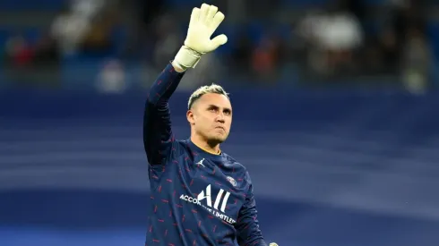 Medio italiano coloca a Keylor Navas en el once del Napoli