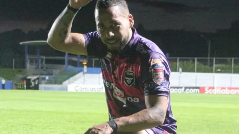 Tauro saca ventaja en la serie de Octavos de Final