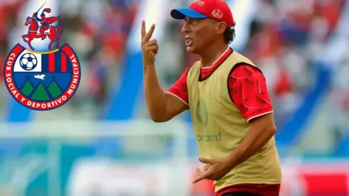 Pedro Troglio confirma su XI titular para enfrentar a Municipal