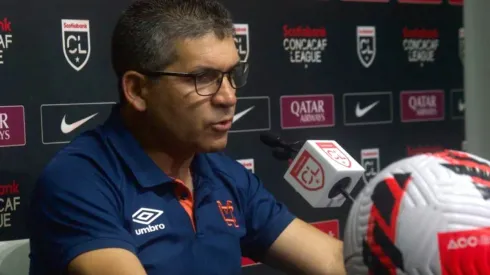 El técnico de Municipal asegura que el juego ante Olimpia fue parejo