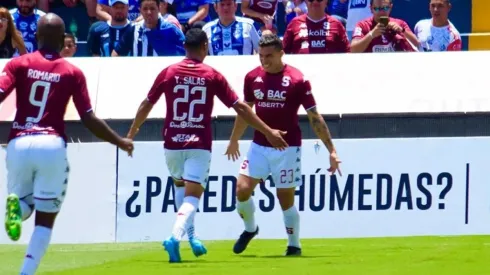 Saprissa ganó de visita al campeón y ya sueña con llegar a la cima del grupo (Saprissa)