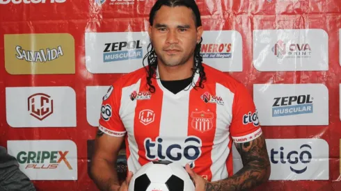 Gullit Peña ya tiene fecha de debut en el Vida