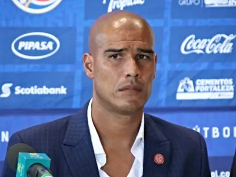 Oficial: Douglas Sequeira llega a Guatemala