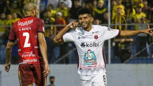 Johan Venegas anotó doblete y puso asistencia esta noche (LDA)