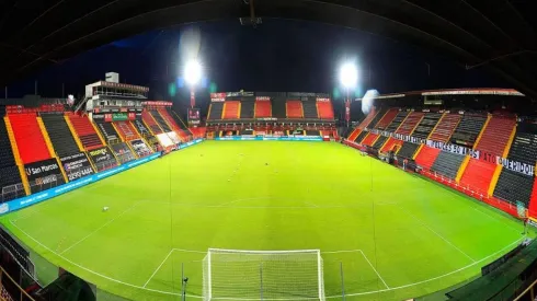 Alajuelense podría enfrentar a Saprissa con reducción en su aforo