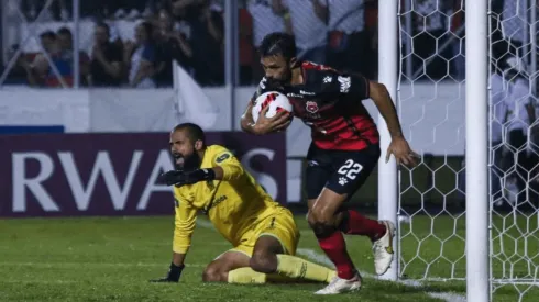 Pipo González: "Quedan 90 minutos en casa y vamos a alzar el trofeo".
