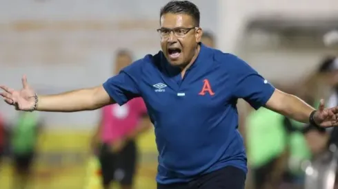 Para Adonai Martínez el empate le sabe a victoria a Alianza