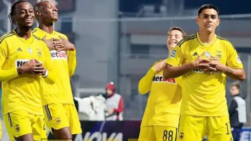 Luis Palma vuelve a anotar con Aris